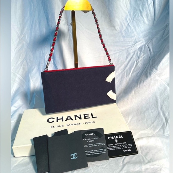 Chanel Red, White and Silver American Flag bag - Picture 5 of 8